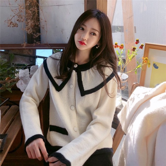 Sweater - Picture 2 of 4